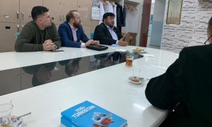 شېھىت چاغلار ئىمام خاتىپ ئوقۇتقۇچىلىرىغا شەرقىي تۈركىستان ۋەزىيىتى...